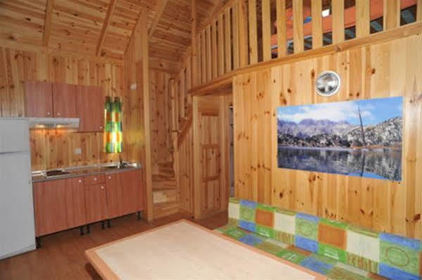 Camping La Torre Espot Exterior foto